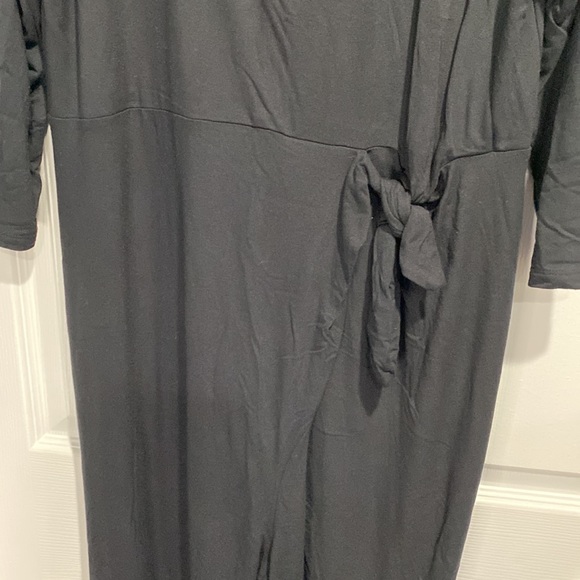 Woman’s maternity romper/jumpsuit - Picture 3 of 7